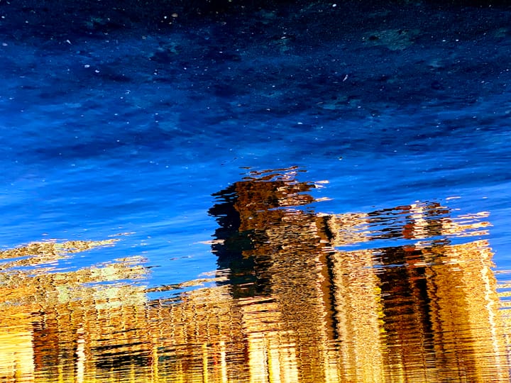 Note on infinite risk